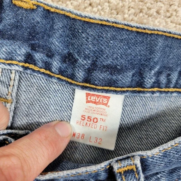 Levis 550 Relaxed Fit Jeans Classic Blue Denim Pants‎ W38 L32 Vintage - Picture 3 of 6